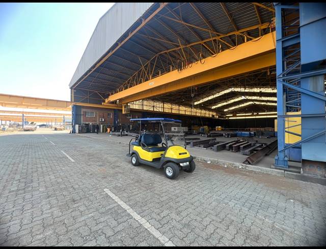18,286M² FACTORY TO LET IN ROODEKOP